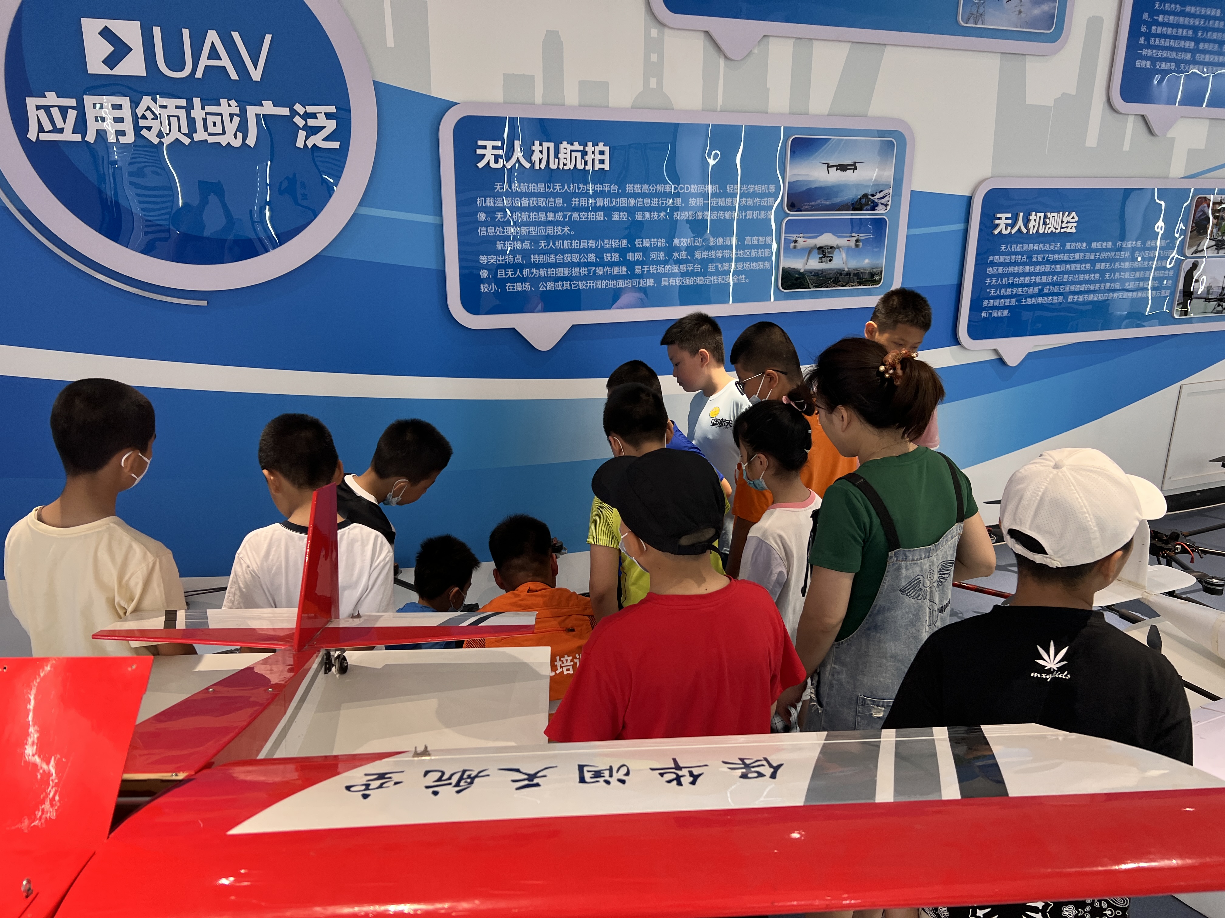 新疆青少年无人机培训丨青少年兴趣培养、入门无人机学习指南